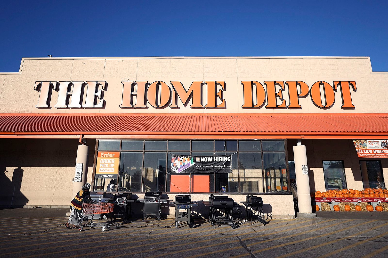 "Home Depot store exterior"