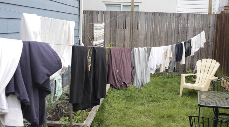 are clotheslines permitted in Katama